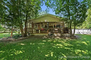 8746 S Shepherd Rd, Shepherd, MI 48883 - Photo 2