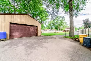 39001 Wade Rd, Romulus, MI 48174 - Photo 40