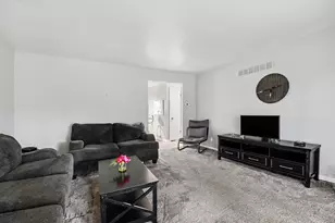 5153 Southglow Ct SE, Grand Rapids, MI 49508 - Photo 8