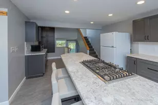 1130 Walsh St SE, Grand Rapids, MI 49507 - Photo 12