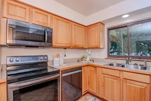 1325 Chartwell Carriage Way S, East Lansing, MI 48823 - Photo 26