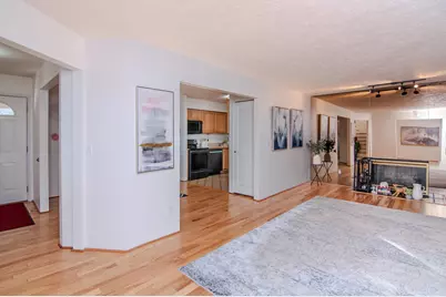 1325 Chartwell Carriage Way S, East Lansing, MI 48823 - Photo 20