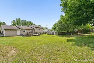 715 E Lincoln St, Hastings, MI 49058 - Photo 34