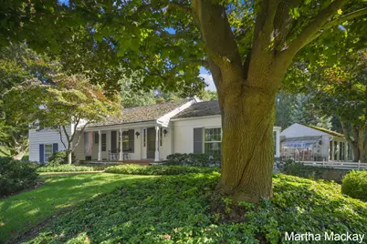 140 Krause Street NE, Rockford, MI 49341 - Photo 2