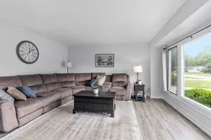7887 Park Ln Ave, Jenison, MI 49428 - Photo 6