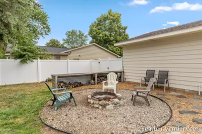 7887 Park Lane Avenue, Jenison, MI 49428 - Photo 26