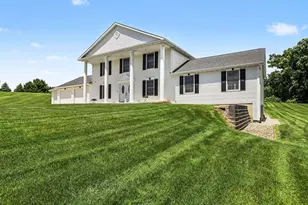 31 E Suttons Ridge, Battle Creek, MI 49014 - Photo 2