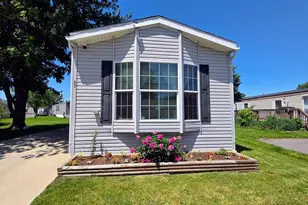 6988 McKean Rd, Ypsilanti, MI 48197 - Photo 2