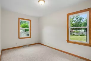 1605 Hansen St, Muskegon, MI 49445 - Photo 12