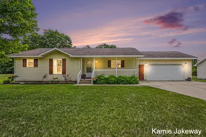 836 Morgan Drive, Belding, MI 48809 - Photo 2