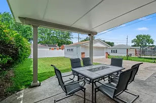 32413 Greenlawn St, Saint Clair Shores, MI 48082 - Photo 20