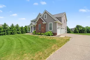 11367 Castleton Ct, Dexter, MI 48130 - Photo 4