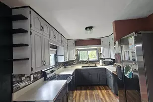 122 High St, Rives Junction, MI 49277 - Photo 6