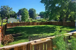 122 High St, Rives Junction, MI 49277 - Photo 2