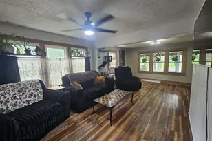 122 High St, Rives Junction, MI 49277 - Photo 4