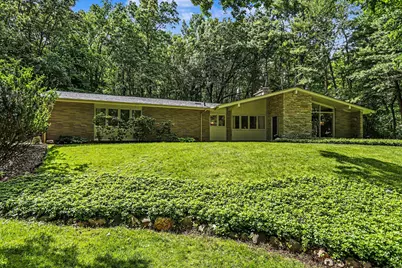 6028 Manorwood Drive, Kalamazoo, MI 49009 - Photo 2