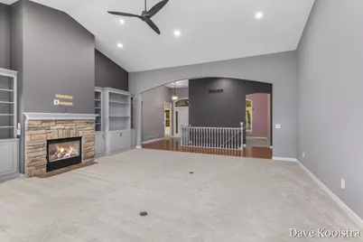 5133 Streamside Court NE, Rockford, MI 49341 - Photo 10