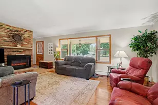 12869 Minges Rd S, Battle Creek, MI 49015 - Photo 10
