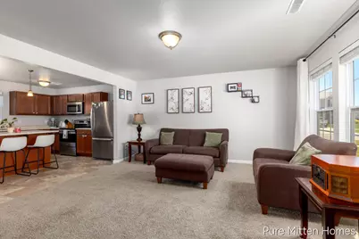 301 Wagonwheel Court NE, Cedar Springs, MI 49319 - Photo 6