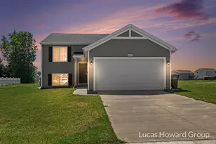 1678 Harper Grove Ln, Vicksburg, MI 49097 - Photo 1