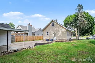 3639 Burlingame Ave SW, Wyoming, MI 49509 - Photo 24