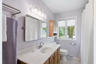 2121 Lakewood Drive, Kalamazoo, MI 49001 - Photo 20