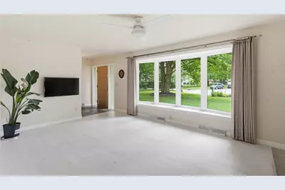 2121 Lakewood Drive, Kalamazoo, MI 49001 - Photo 8