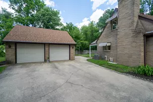 2121 Lakewood Dr, Kalamazoo, MI 49001 - Photo 32