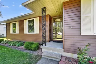 7108 Fairgrove Dr, Swartz Creek, MI 48473 - Photo 4