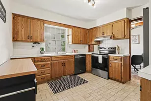 2946 Windsor Dr, Saint Joseph, MI 49085 - Photo 12