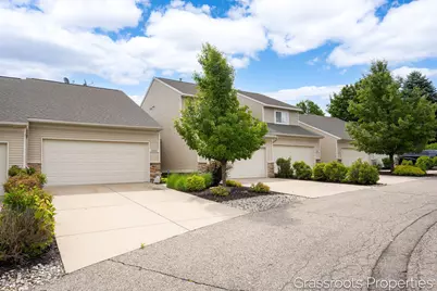 7360 Sierrafield Court SW, Byron Center, MI 49315 - Photo 2