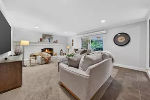 864 Great Oaks Blvd, Rochester, MI 48307 - Photo 6