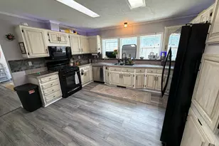 1281 E Pontaluna Rd, Spring Lake, MI 49456 - Photo 12