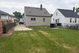 14828 Euclid Ave, Allen Park, MI 48101 - Photo 4