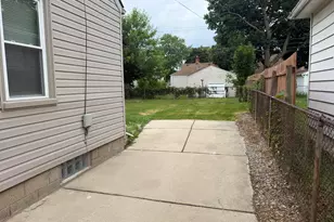 14828 Euclid Ave, Allen Park, MI 48101 - Photo 6