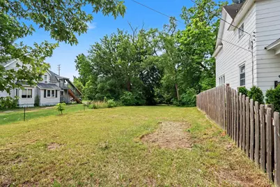 1016 E Vine Street, Kalamazoo, MI 49001 - Photo 2