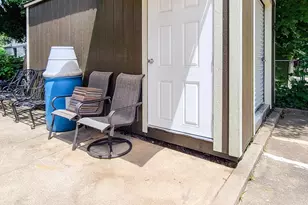 746 Oakridge Dr, Jackson, MI 49203 - Photo 50