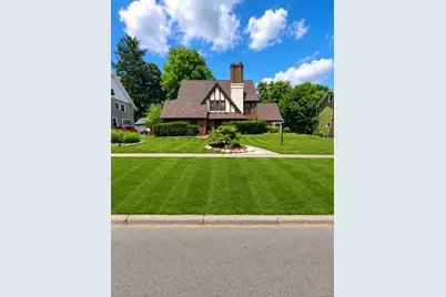 746 Oakridge Drive, Jackson, MI 49203 - Photo 2