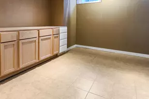 746 Oakridge Dr, Jackson, MI 49203 - Photo 22