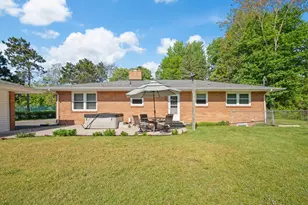 2225 Maple Path, Saint Joseph, MI 49085 - Photo 34