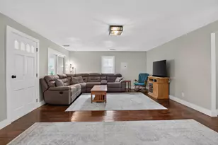 61 Jonquil St SW, Grand Rapids, MI 49548 - Photo 16