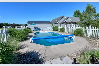 3860 Gateway Lane, Niles, MI 49120 - Photo 4