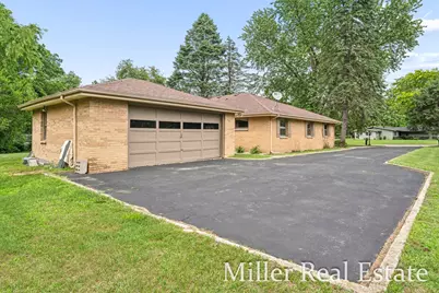 1140 David Drive, Hastings, MI 49058 - Photo 4