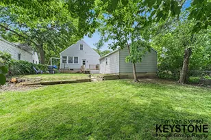 1258 Spring Ave NE, Grand Rapids, MI 49505 - Photo 6