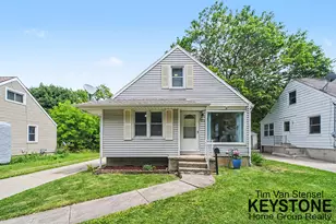 1258 Spring Ave NE, Grand Rapids, MI 49505 - Photo 2