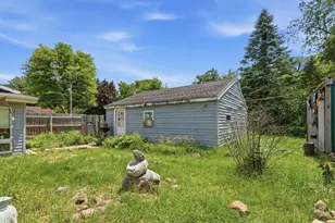 212 Woodland Ave, Jackson, MI 49203 - Photo 24