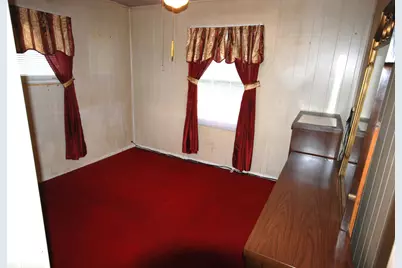 1620 E Meyers Avenue, Hazel Park, MI 48030 - Photo 4