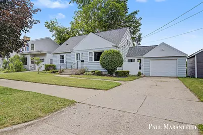 1028 Dorroll Street NE, Grand Rapids, MI 49505 - Photo 2