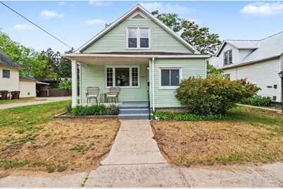 109 N Franklin Street, Ludington, MI 49431 - Photo 2