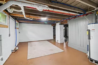 109 N Franklin Street, Ludington, MI 49431 - Photo 34